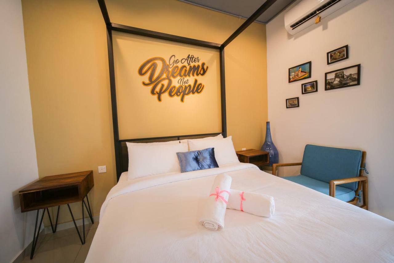 The Best Hotel In Bayan Lepas - The Lov Penang Екстер'єр фото