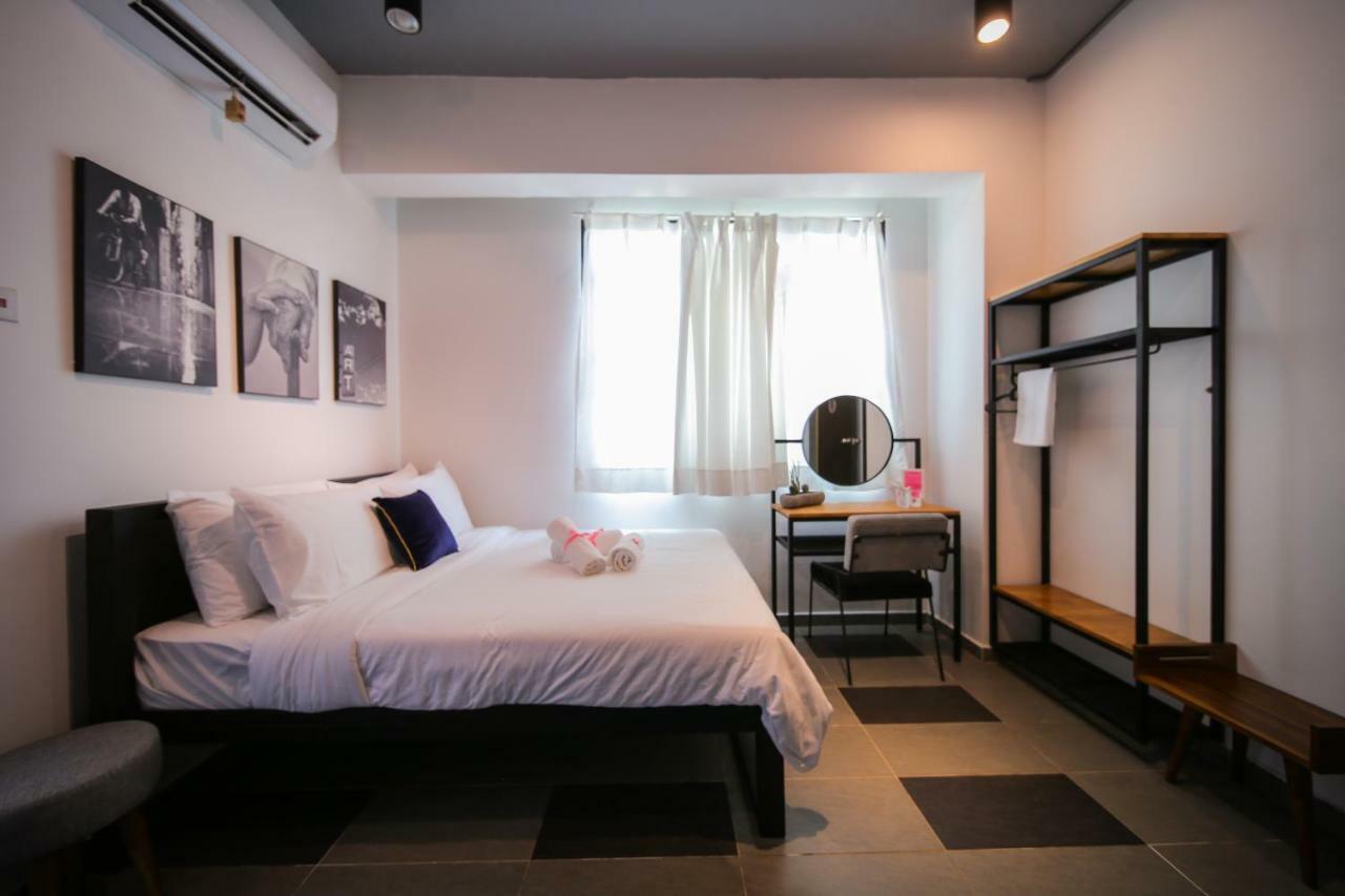 The Best Hotel In Bayan Lepas - The Lov Penang Екстер'єр фото